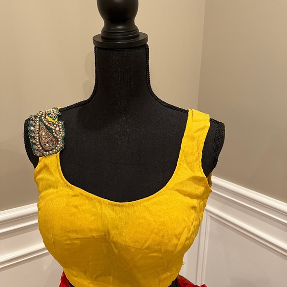 Beautiful - trendy Red & yellow pre stitched lace saree - Picture 5 of 5